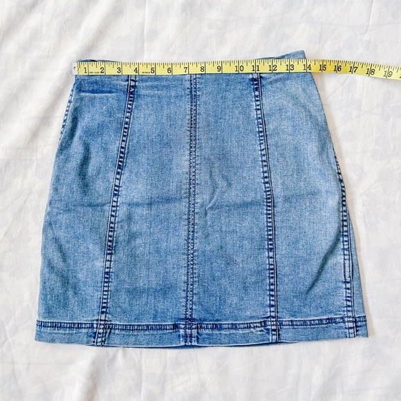 Free People Modern Femme Denim Stretch Skirt (Size: 8) - Picture 13 of 14